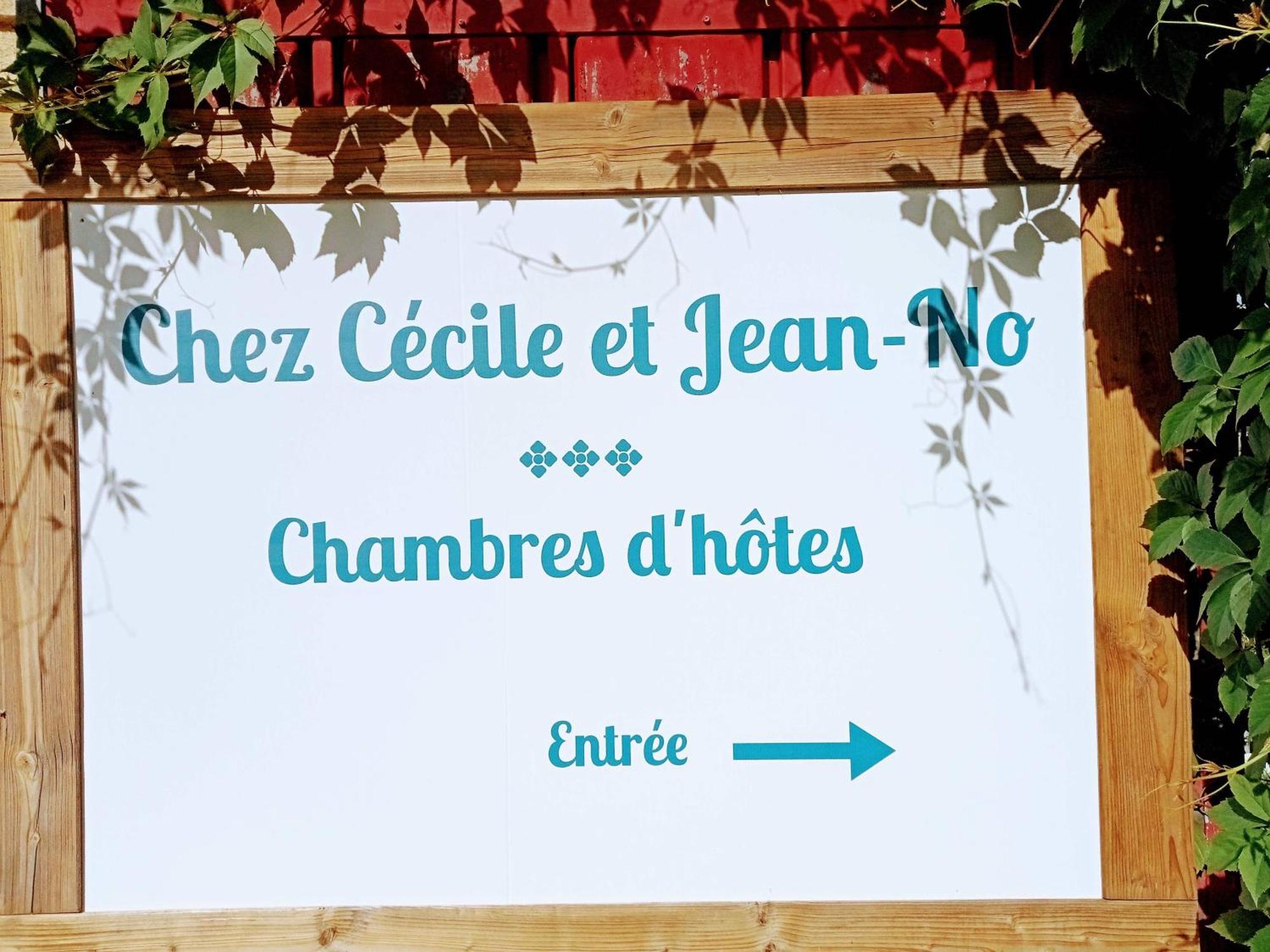 Chez Cecile Et Jean-No Bed and Breakfast Gan Eksteriør billede